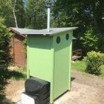 Toilettenhäuschen Elstertal C Rückseite