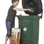 Biolan Thermo-Komposter 220eco grün Betrieb - Streu hinzufügen